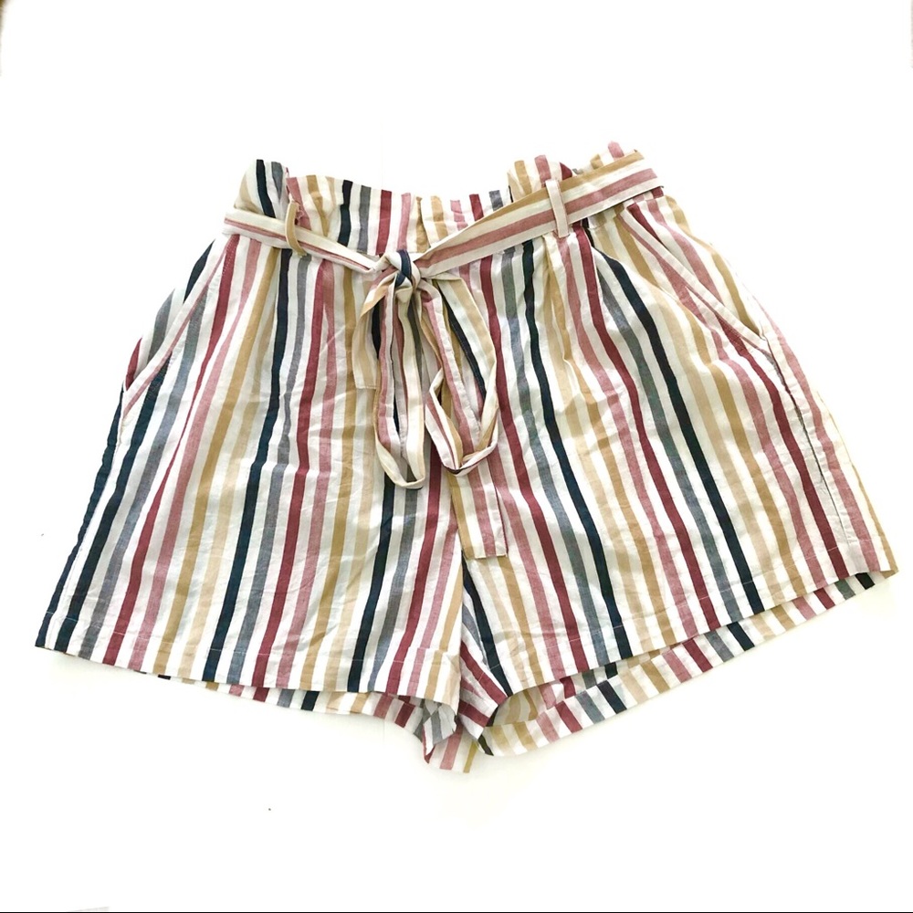 5/$25 Forever 21 paper bag shorts size 2x